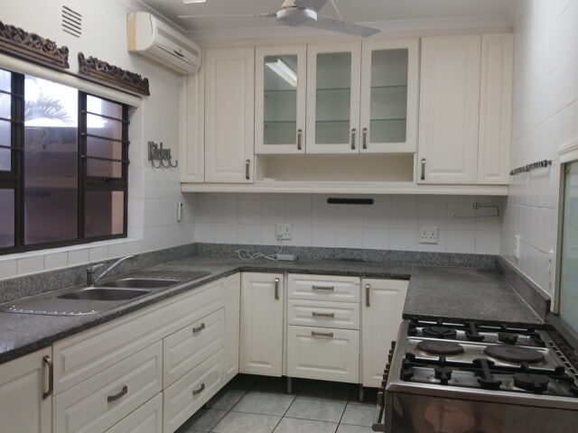 Coastal Living Just 200m from Spiros Beach, Port Edward, Port Edward