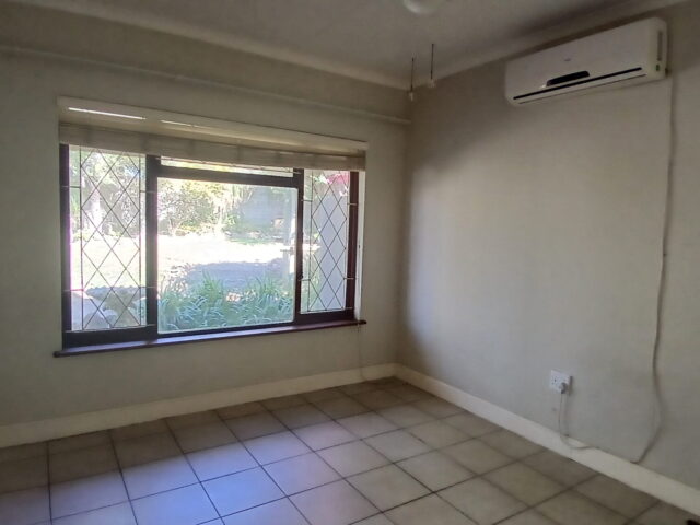 Coastal Living Just 200m from Spiros Beach, Port Edward, Port Edward – photo 5