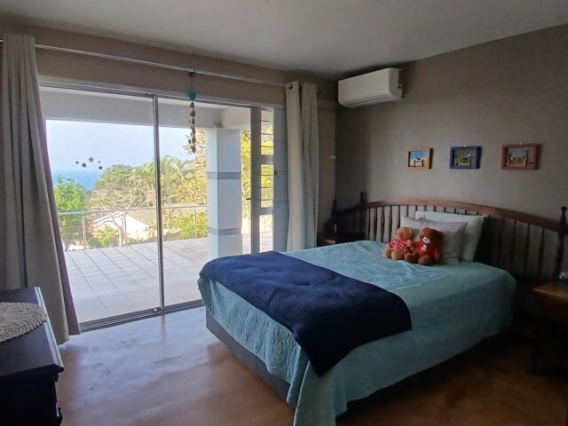 3 bedroom property with Elevated Sea Views 400m from Glenmore Beach, Glenmore