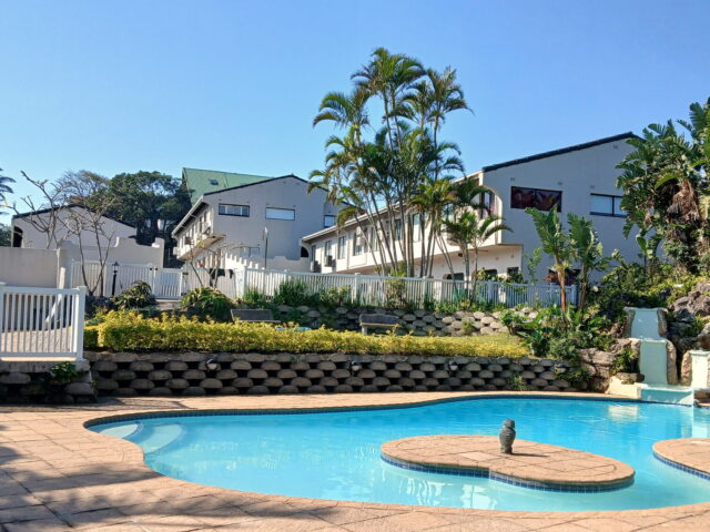 Bronze Paradise 2, Leisure Bay