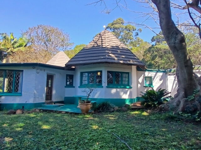 An Opportunity to Enjoy a Small-Scale Farming Lifestyle, Port Edward – photo 2